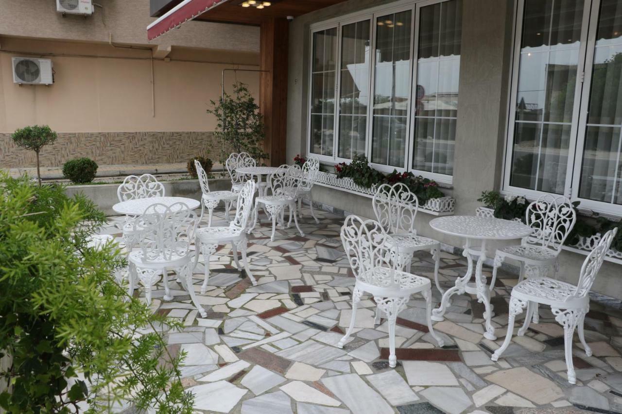 Hotel Aulona 3*